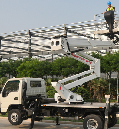 S2815C车载式高空作业车